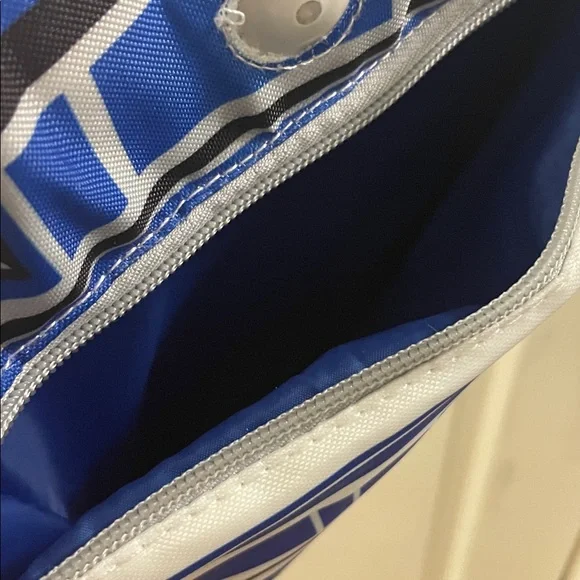 Star Wars R2-D2 Backpack - Picture 4 of 6